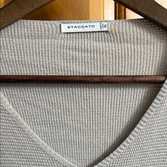 STACCATO Taupe Knit V-Neck Top - Picture 3 of 4